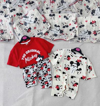 Ảnh của Set 2 bộ hoạ tiết mickey đỏ be