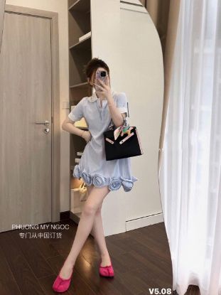 Ảnh của Váy kẻ cổ sen chân hoa
