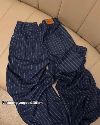 Ảnh của Quần jean kẻ suông