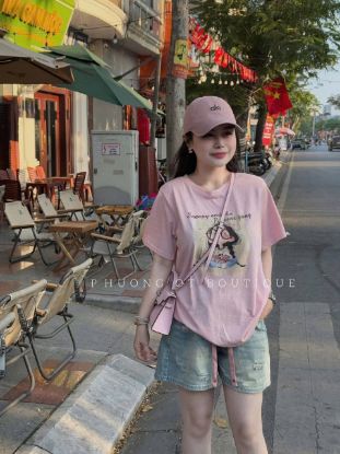 Ảnh của Set áo hồng cô gái tết tóc mix quần jean