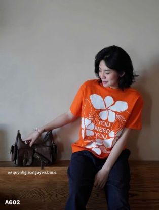 Ảnh của Áo phông cam hoa