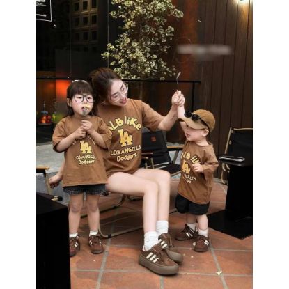Ảnh của Áo phông nâu MLB cho bé