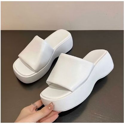 Ảnh của Dép trắng đế độn quai ngang