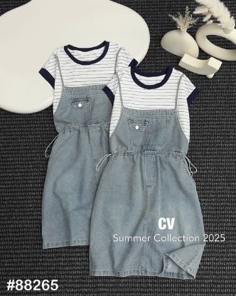 Ảnh của Set yếm jean mix áo kẻ